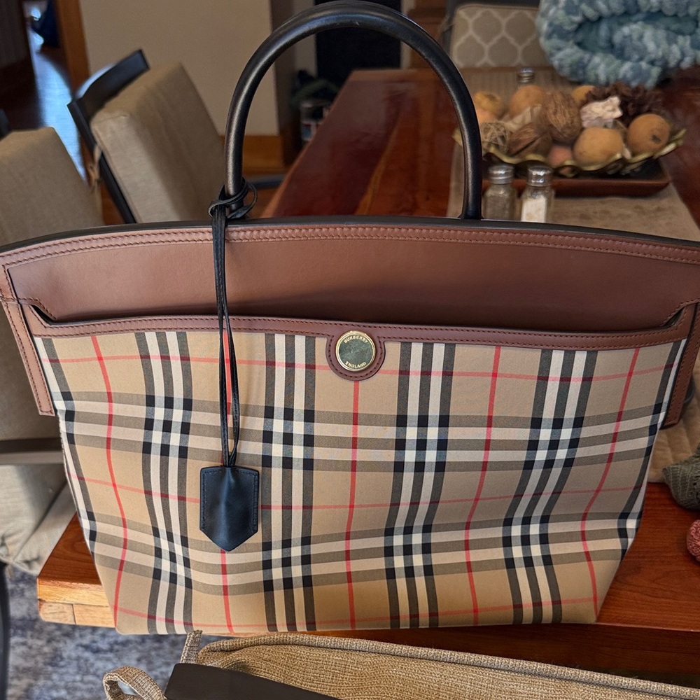 Burberry Society Lrg Top Handle Crossbody in Beige/Black Plaid & Carmel Leather